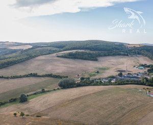 KÚSOK SLOVENSKA PRE VÁŠ FARMÁRSKY SEN – 27 HA, PODKYLAVA
