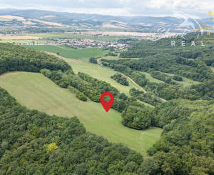 Únik do prírody len pár minút od Trenčína - pozemok 3 780 m²