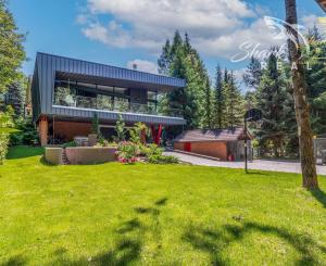 Exkluzívna rodinná vila v srdci Nízkych Tatier | Bystrá | 385 m² | Pozemok 979 m²