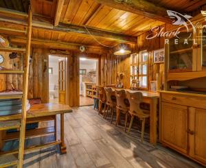 Exkluzívna rodinná vila v srdci Nízkych Tatier | Bystrá | 385 m² | Pozemok 979 m²
