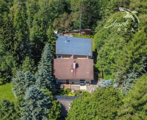 Exkluzívna rodinná vila v srdci Nízkych Tatier | Bystrá | 385 m² | Pozemok 979 m²