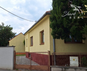 Príjemný 2-izbový dom s vlastným dvorom a parkovaním