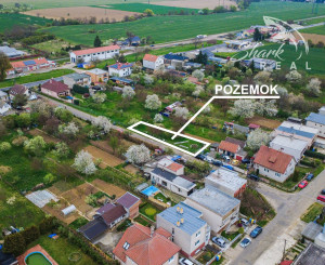 REZERVOVANÉ / Slnečný rovinatý pozemok o výmere 408 m² v meste VRBOVÉ