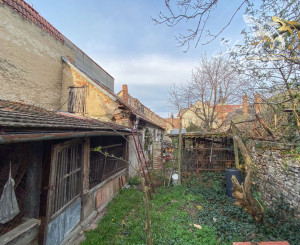 Znížená cena - Jedinečná príležitosť - Historický vinársky dom v samotnom srdci Pezinka