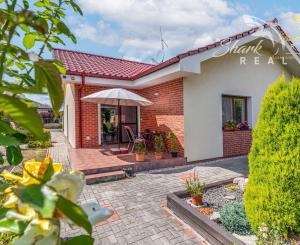 Moderný 3-izbový bungalov len 15 minút od Nového Mesta nad Váhom – Hôrka nad Váhom