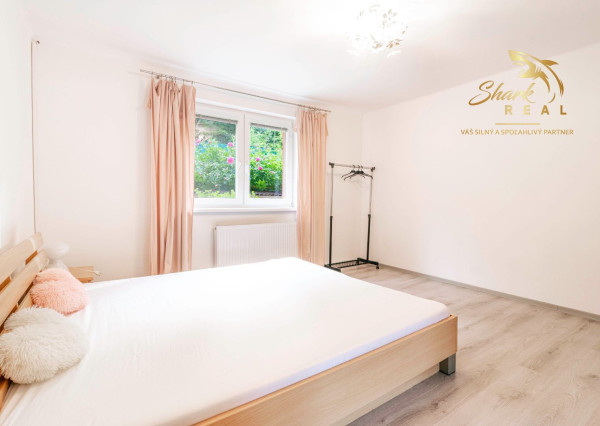 PRIESTRANNÝ 2-izbový byt na prenájom