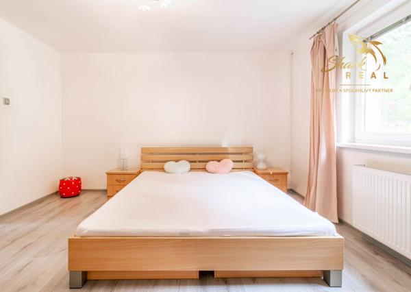 PRIESTRANNÝ 2-izbový byt na prenájom