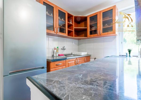 PRIESTRANNÝ 2-izbový byt na prenájom