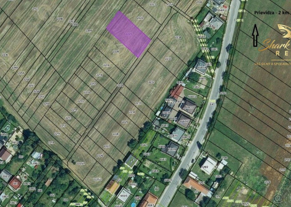 KRÁSNY POZEMOK S VÝHĽADOM NA BOJNICKÝ ZÁMOK