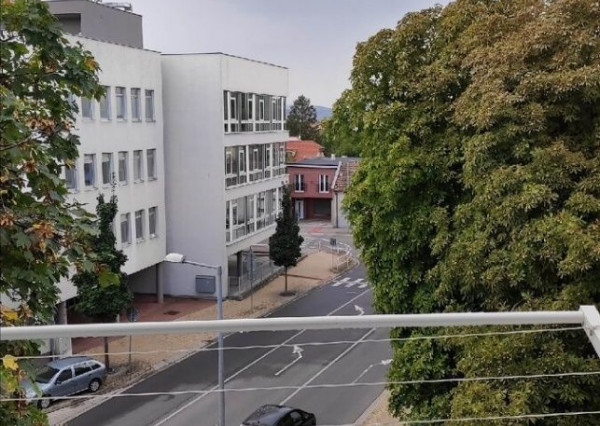 SHARK REAL Na predaj – svetlý 1-izbový byt po kompletnej rekonštrukcii, centrum Piešťan