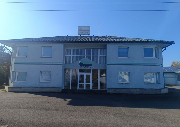 Administratívno-apartmánová budova