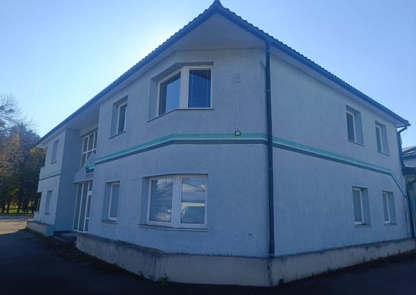 Administratívno-apartmánová budova