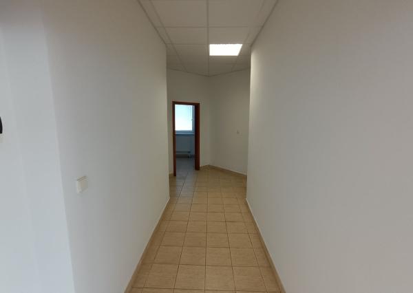 Administratívno-apartmánová budova