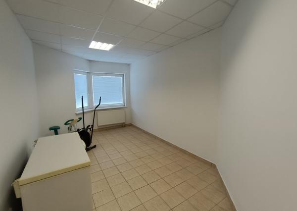 Administratívno-apartmánová budova
