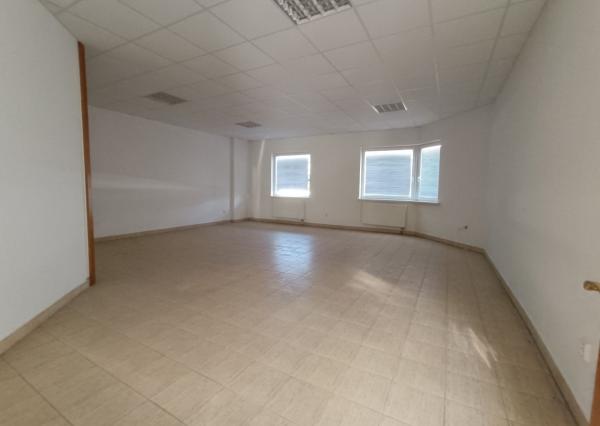 Administratívno-apartmánová budova