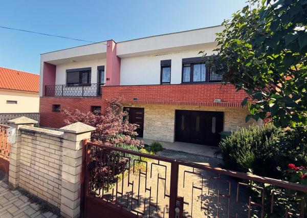 CENA DOHODOU, 5iz. rodinný dom v pôvodnom stave