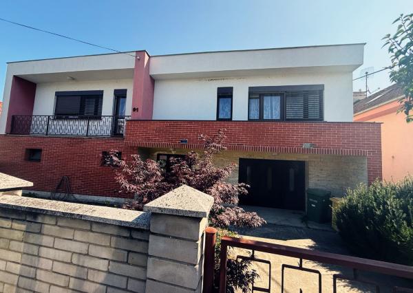 CENA DOHODOU, 5iz. rodinný dom v pôvodnom stave