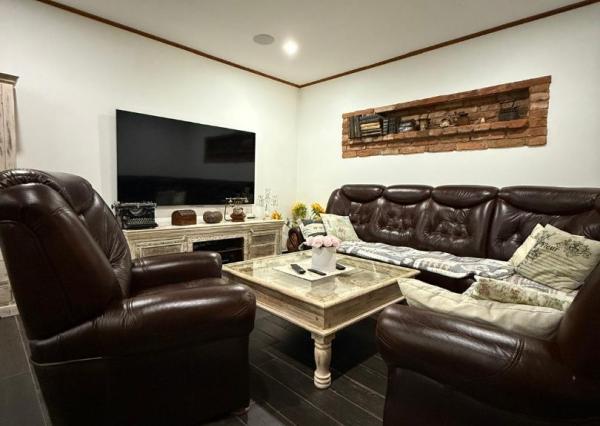 Štýlový 5-izbový bungalov s krásnou záhradou