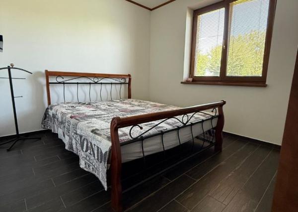 Štýlový 5-izbový bungalov s krásnou záhradou