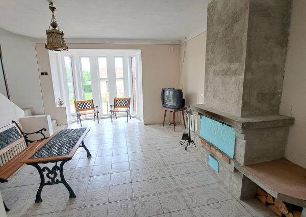 TOP PONUKA! Priestranný 7 izbový dom na predaj. IHNEĎ OBÝVATEĽNÝ