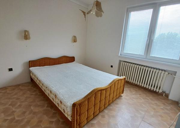 TOP PONUKA! Priestranný 7 izbový dom na predaj. IHNEĎ OBÝVATEĽNÝ