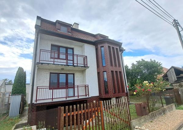 TOP PONUKA! Priestranný 7 izbový dom na predaj. IHNEĎ OBÝVATEĽNÝ