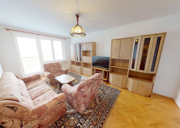 Predaj 3-izbového bytu s balkónom na sídlisku Adama Trajana, Piešťany