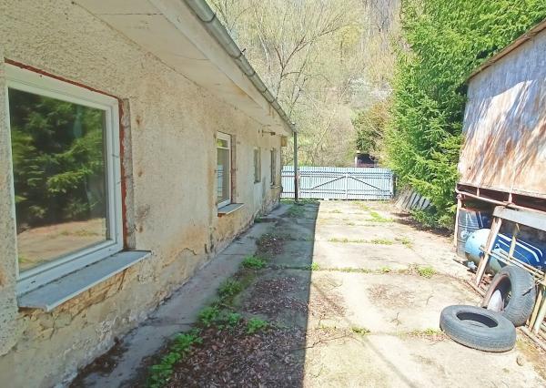 Viacúčelový objekt vhodný na podnikanie v obci Vyhne