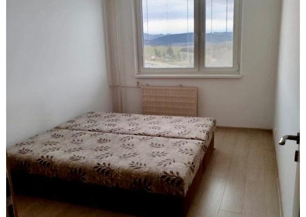 Prenájom 3 izbový byt s loggiou a šatníkom na Rozkvete v Považskej Bystrici