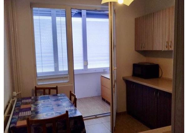 Prenájom 3 izbový byt s loggiou a šatníkom na Rozkvete v Považskej Bystrici