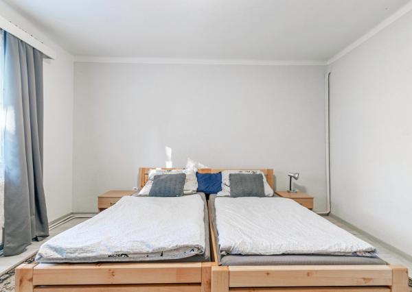 REZERVOVANÉ - Na predaj pekný dom so záhradou