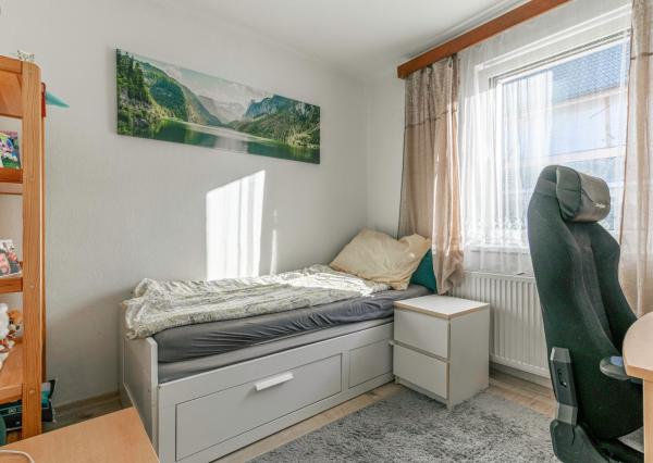 REZERVOVANÉ - Na predaj pekný dom so záhradou