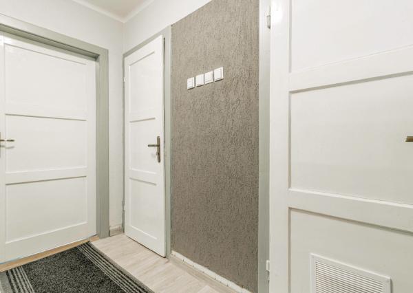 REZERVOVANÉ - Na predaj pekný dom so záhradou