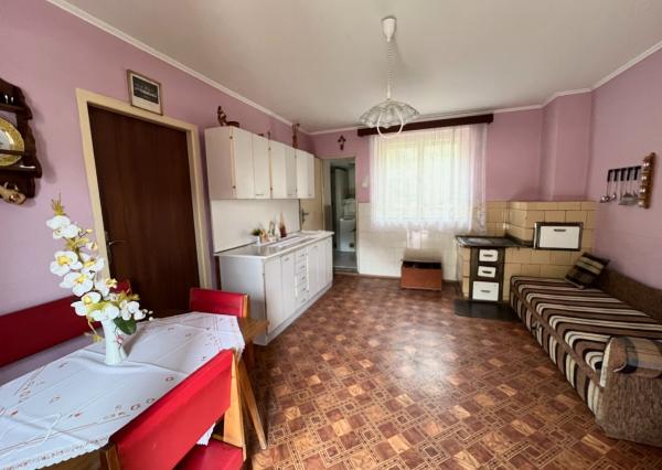 REZERVOVANÉ - RD - Chalupa pri potôčiku / Nová Baňa