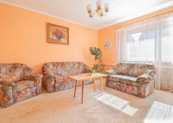 Čiastočne zrekonštruovaný dom vo výbornej lokalite s garážou