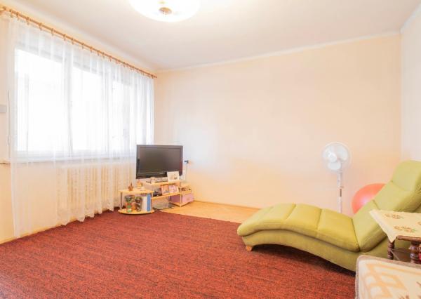 Čiastočne zrekonštruovaný dom vo výbornej lokalite s garážou