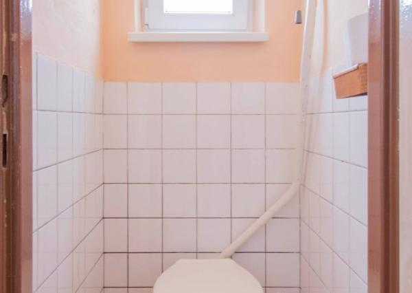 Čiastočne zrekonštruovaný dom vo výbornej lokalite s garážou