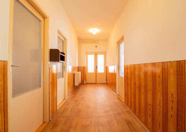 REZERVOVANÉ - Rodinný dom s rozľahlým slnečným pozemkom