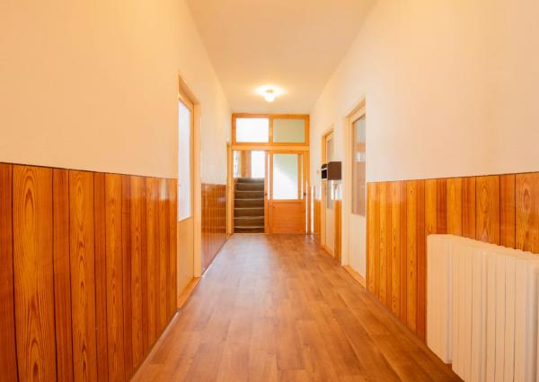 REZERVOVANÉ - Rodinný dom s rozľahlým slnečným pozemkom