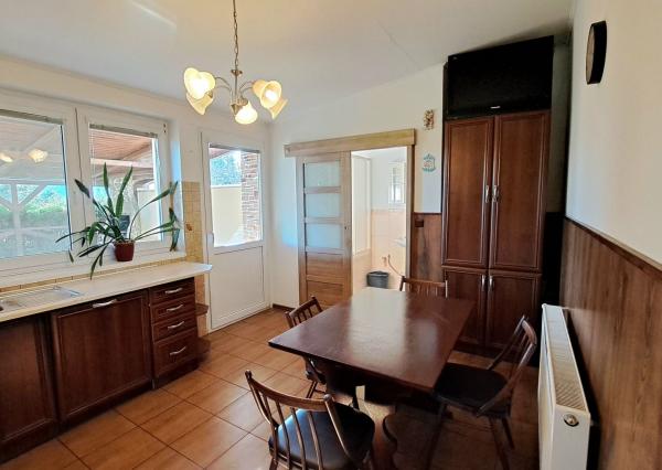 PREDANÉ! Slnečný 4-izbový dom na predaj