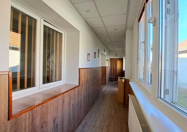 PREDANÉ! Slnečný 4-izbový dom na predaj