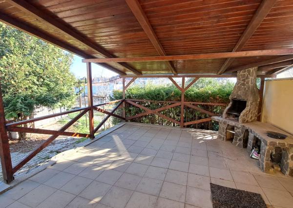 PREDANÉ! Slnečný 4-izbový dom na predaj