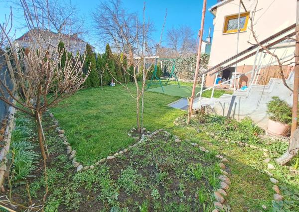 REZERVOVANÉ I Rodinný dom s veľkým potenciálom v centre Piešťan