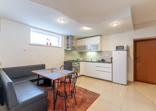 ZABEHNUTÝ RODINNÝ PENZIÓN vo vyhľadávanej lokalite Malých Karpát, VAŠA VÝHODNÁ INVESTÍCIA DO BUDÚCNOSTI