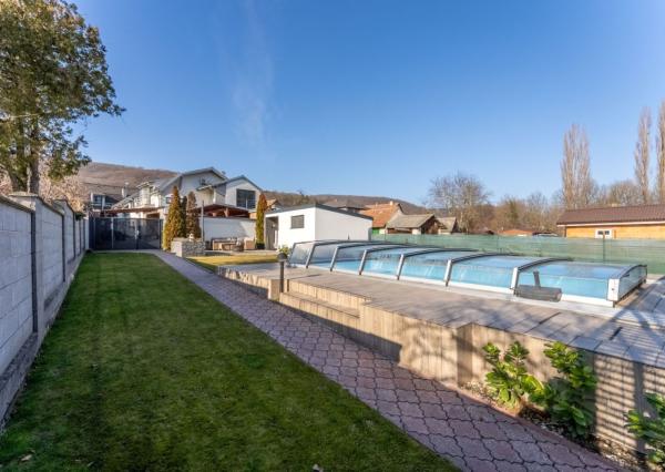 ZABEHNUTÝ RODINNÝ PENZIÓN vo vyhľadávanej lokalite Malých Karpát, VAŠA VÝHODNÁ INVESTÍCIA DO BUDÚCNOSTI