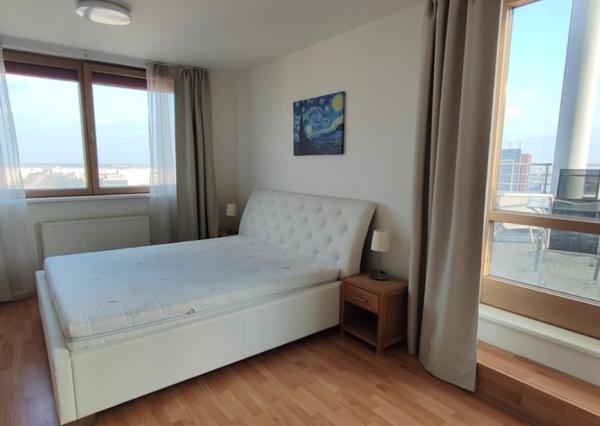 VEĽKOMETRÁŽNY dvojizbový byt s terasou