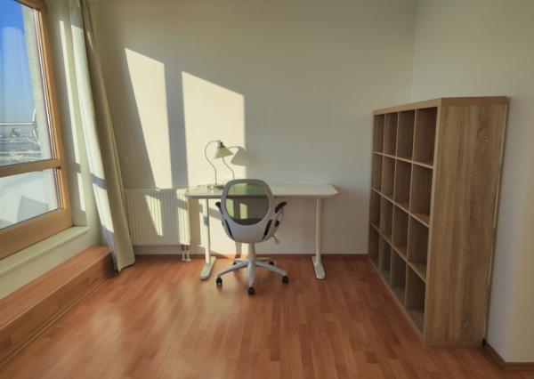 VEĽKOMETRÁŽNY dvojizbový byt s terasou