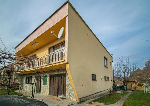 5-izbový rodinný dom v obci Bojná