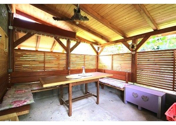 PREDANÉ! Príjemná chata v oblasti Kremnických vrchov