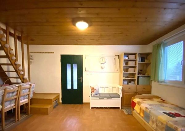 PREDANÉ! Príjemná chata v oblasti Kremnických vrchov